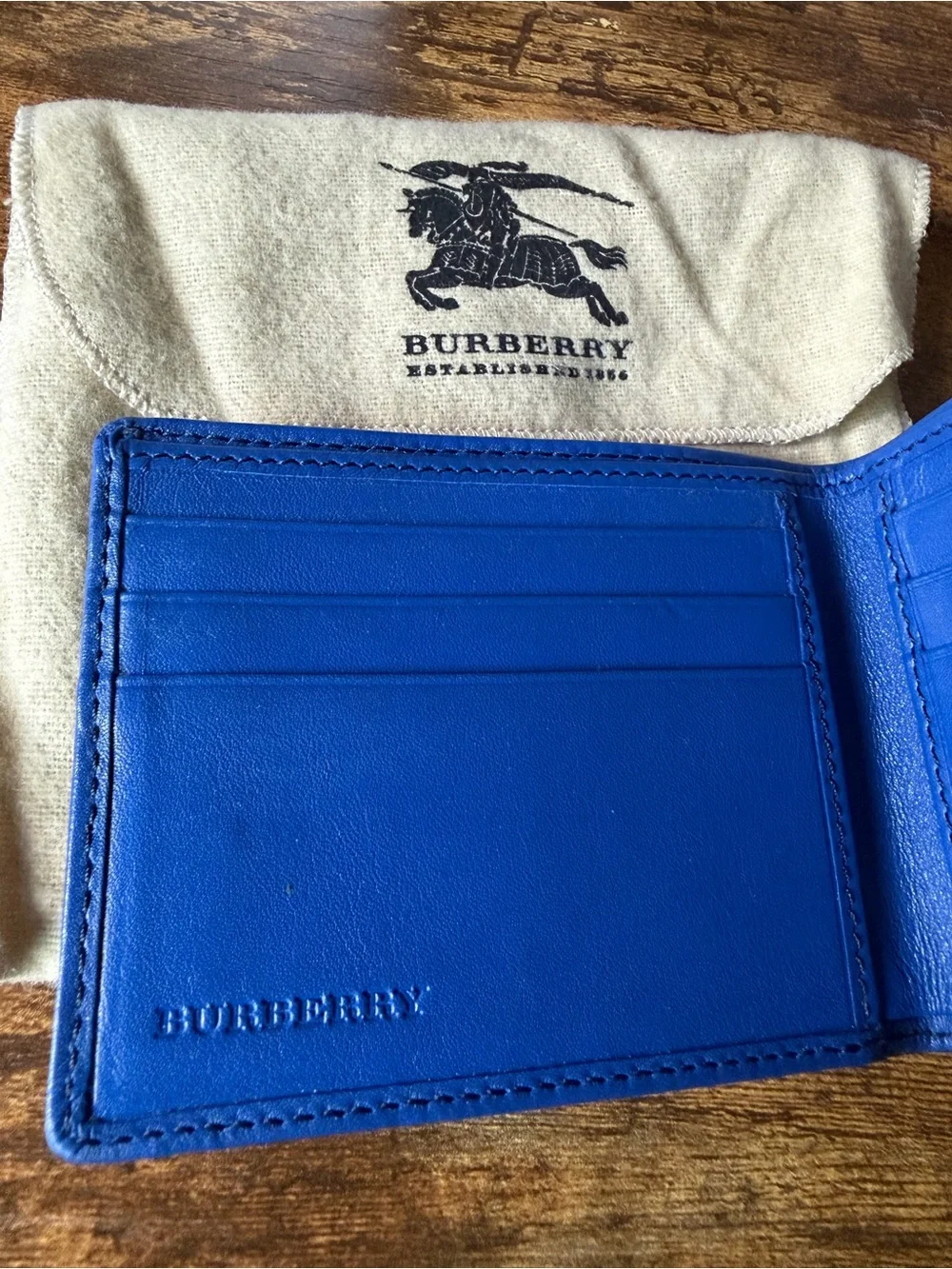 Burberry classic bifold